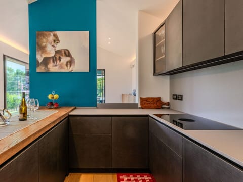 Kitchen, Countertop, Interior Design, Wood, Kitchen Appliance, Furniture, Flooring, Cabinetry, Ceiling, Home Appliance