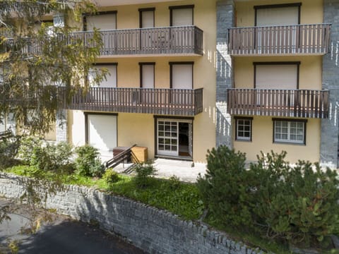 Apartment, Balcony, Condominium, Villa, Siding