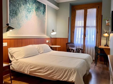 Double Room | Iron/ironing board, free WiFi