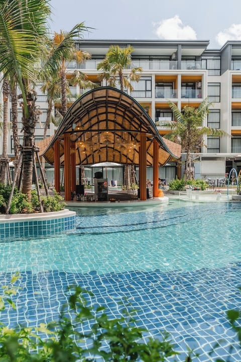 Deluxe Apartment (2 Bedrooms) | Front of property