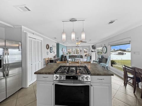 Everything you need to cook and connect in one open kitchen!