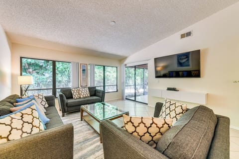 Apartment (2 Bedrooms) | Front of property