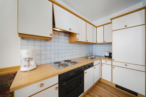 Apartment | Private kitchen | Stovetop