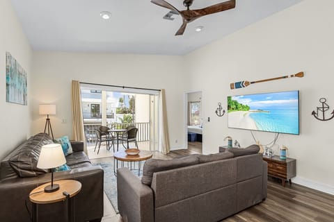 House, 3 Bedrooms | Living area | Smart TV