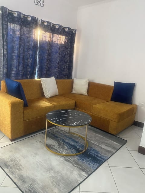 Comfort Apartment | Living area