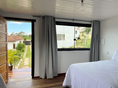Basic Double Room | Soundproofing, free WiFi
