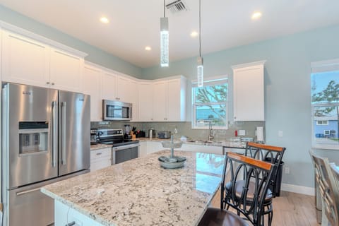 Breakfast bar seating options.