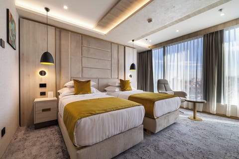 In-room safe, desk, laptop workspace, soundproofing