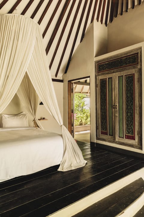 Minibar, in-room safe, individually furnished, desk