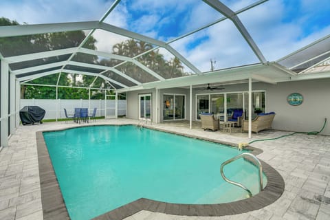 Cape Coral Vacation Rental | 3BR | 2BA | 1,275 Sq Ft | 2 Steps to Enter