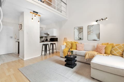 Apartment (0 Bedroom) | Interior