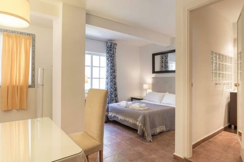 Cozy Bedroom with Ensuite