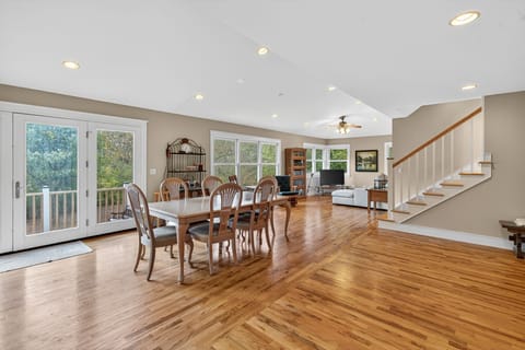 House, 4 Bedrooms | Interior