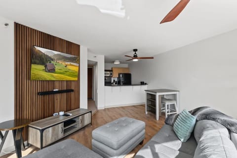 This living space blends warmth with contemporary charm.