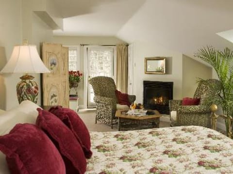 Standard Double Room, Ensuite (05 Winter Garden Suite)