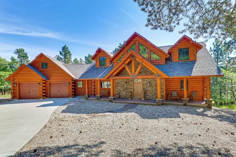 Sturgis Vacation Rental | 4BR | 3.5BA | Steps to Enter | 3,800 Sq Ft
