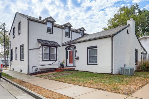 Washington Vacation Rental | 3BR | 2.5BA | Stairs Required | 2,200 Sq Ft