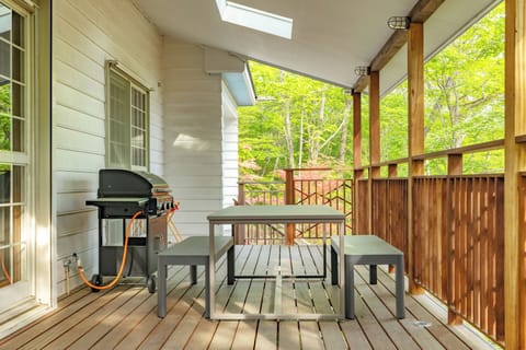 Superior Villa, Patio, Garden View | Outdoor dining