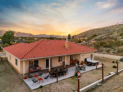 Dine. Soak. Stargaze. Repeat