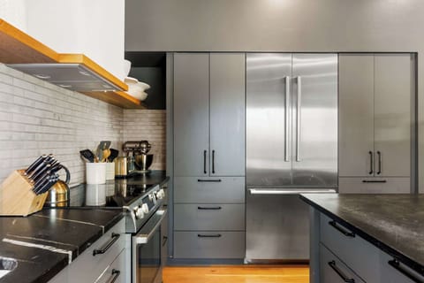 Kitchen: Drip coffee maker, Keurig, Crockpot, blender, waffle maker, food processor, cooking utensils, tableware