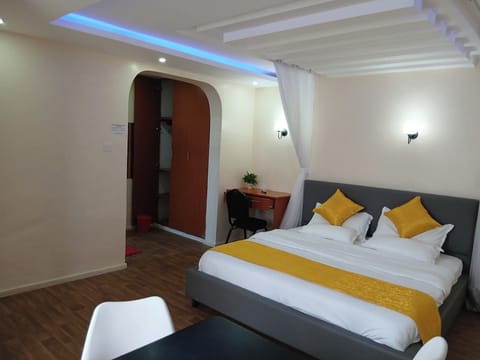 Deluxe Double Room | WiFi (free), bed sheets