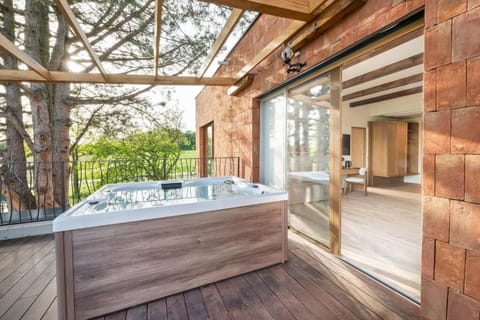 Deluxe Room, Terrace | Terrace/patio