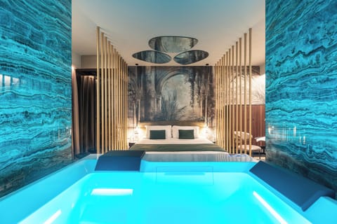 Luxury Suite, Private Pool | Spa | Hot tub