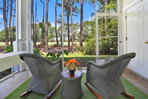 Screened in Porch