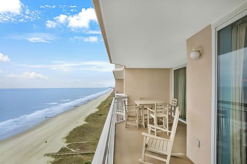 Huge Oceanfront Balcony
