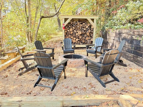 Fire Pit to enjoy roasted marshmallows under the stars!
