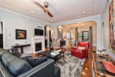 Spacious layout just minutes from Uptown Charlotte, perfect for unwinding after a day exploring or meetings nearby.