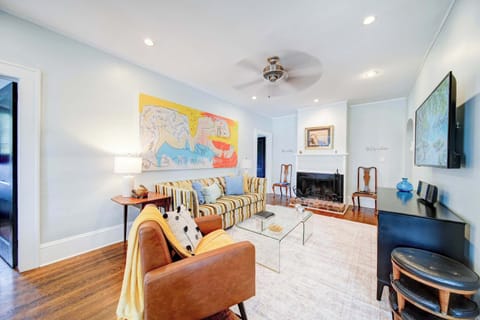 Bright, open living space with natural light, Smart TV, and free Wi-Fi just minutes from Uptown Charlotte.