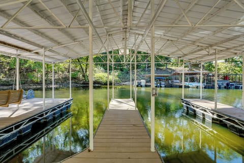 Sunrise Beach Vacation Rental | 2BR | 1BA | 900 Sq Ft | Stairs Required