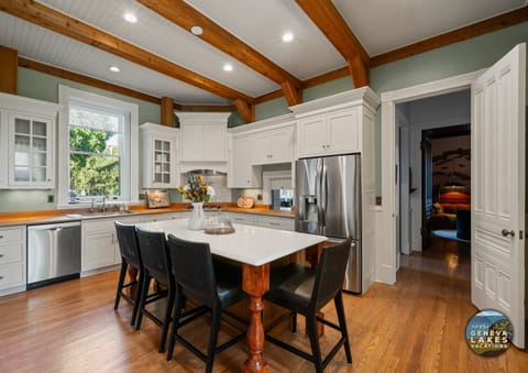 Kitchen with Island Seating