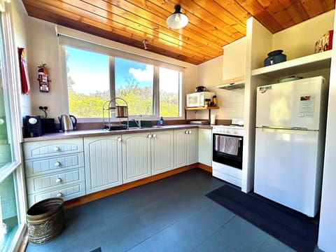 Superior Suite, 2 Bedrooms, Mountain View | Private kitchen | Fridge, microwave, electric kettle