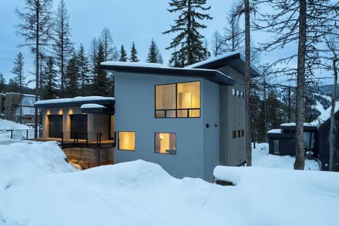 Enjoy a memorable stay at the Elk Camp Chalet and ski-in and ski-out at Whitefish Mountain Resort.