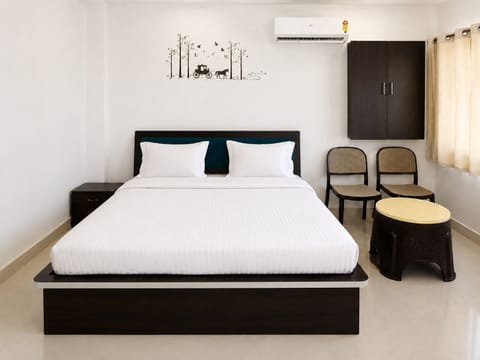 Deluxe Double Room | Desk, laptop workspace, WiFi (free)