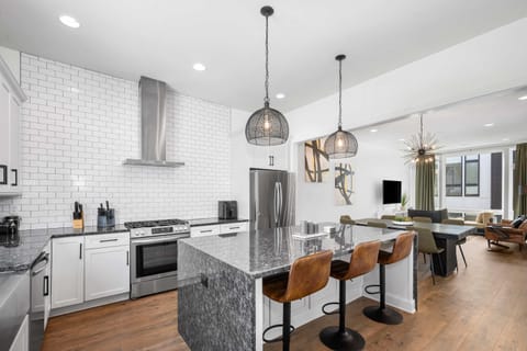 Cook your favorite meals in our spacious, fully equipped kitchen!