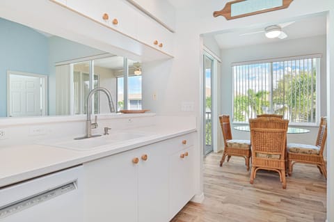 Seaside Escape - Fully equipped kitchen