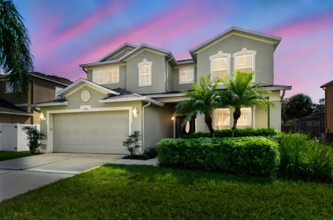 FRONT EXTERIOR:  5 Bedroom, 4 Bath Pool Home - Sleeps Up to 10 Guests with Bedding Types 1K, 1Q, 1Q, 2T, 2T