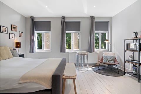 Deluxe Double Room, Canal View | Free WiFi