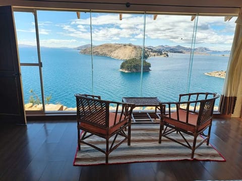 Family Room, Patio, Lake View | Free WiFi
