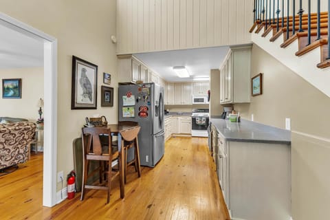 Kitchen/ Entrance to Sunroom