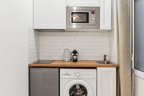 Studio | Private kitchenette