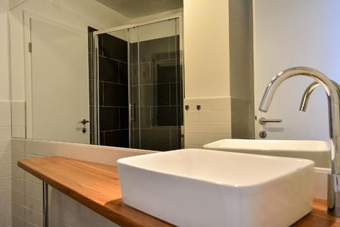 Comfort Quadruple Room, Sea View | Bathroom | Shower, hair dryer, soap, shampoo