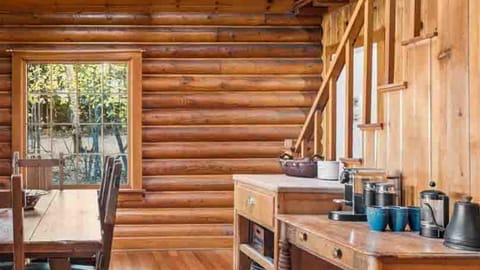 Whitefish Lake Walapai Cabin (9067)