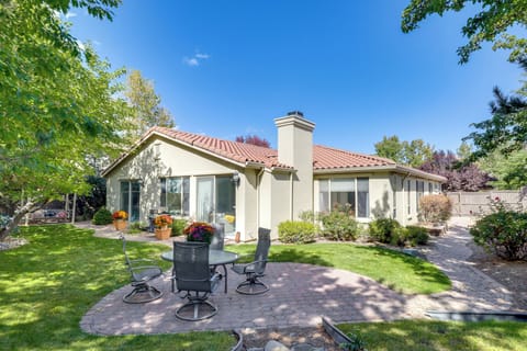 Reno Vacation Rental | 5BR | 3.5BA | 2,550 Sq Ft | 1 Small Threshold Step