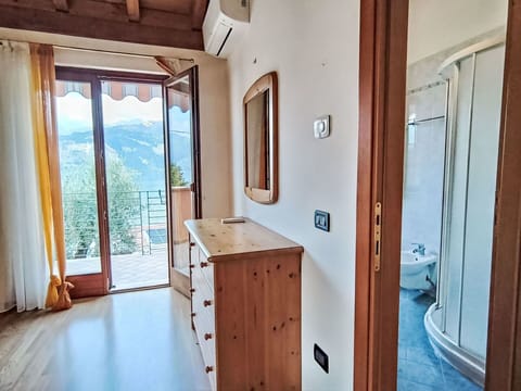 Wood, Wood Stain, Hardwood, Balcony, Bedroom, Bed, Home Door, Bedding, Varnish, Bed Sheet