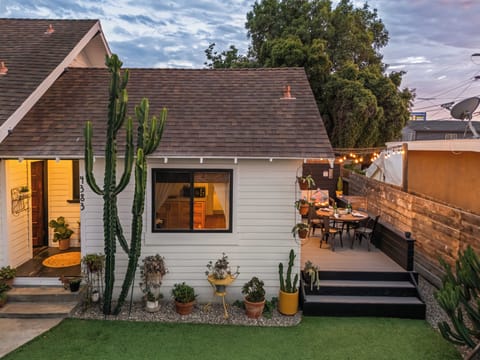 Enjoy outdoor dining in your private backyard.