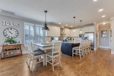 The Great Escape-Dining Area